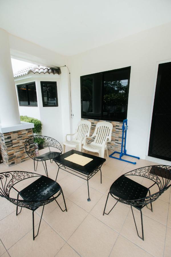 Bahay Ni Kikay Vacation Rental - Wifi Included General Santos City Εξωτερικό φωτογραφία